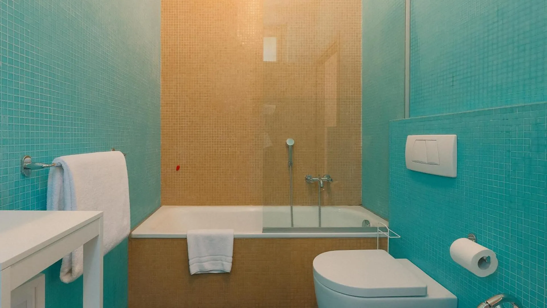 Villa Locana Con Jacuzzi E Vista Lago Laglio 0*,
