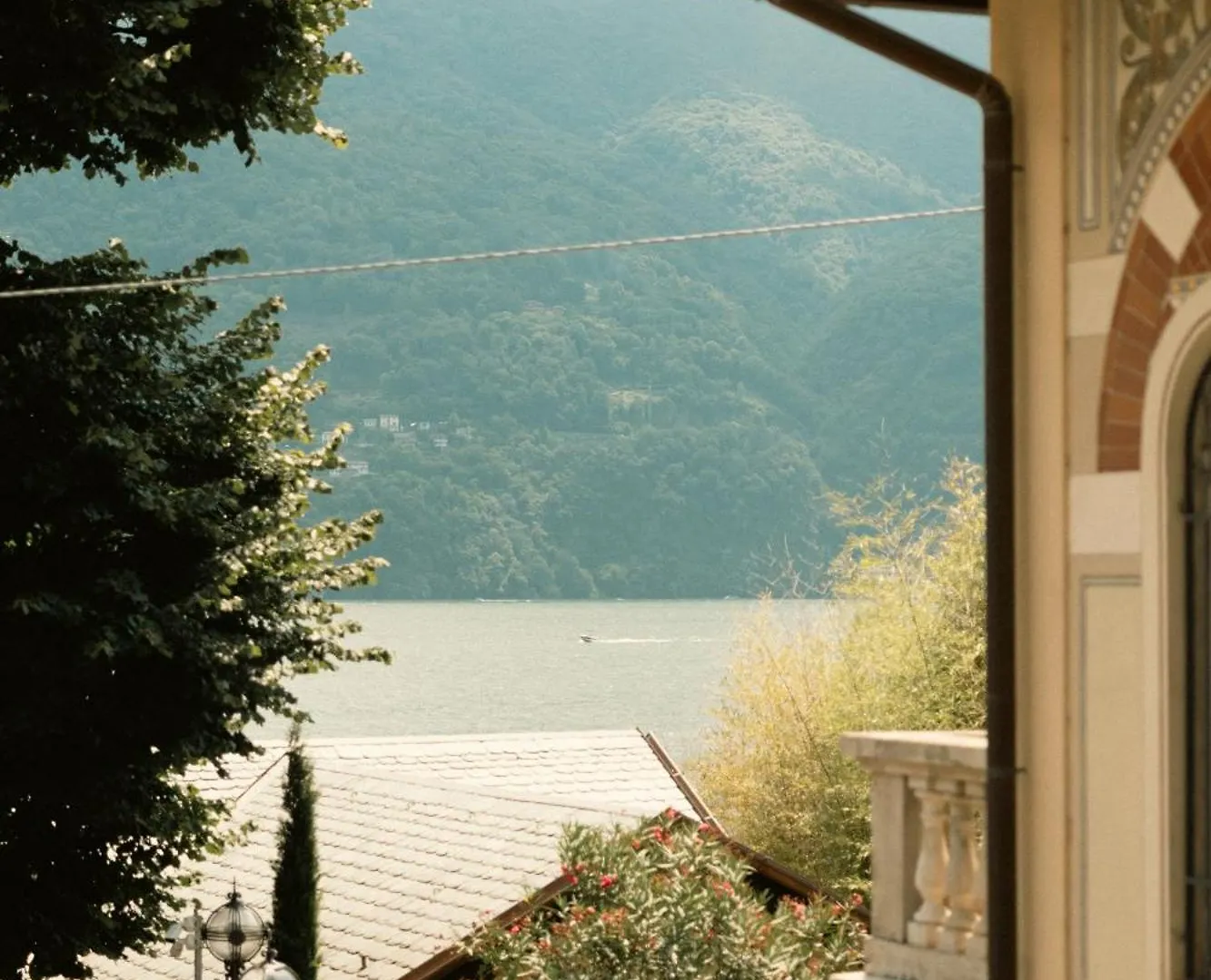Villa Locana Con Jacuzzi E Vista Lago Laglio Italy